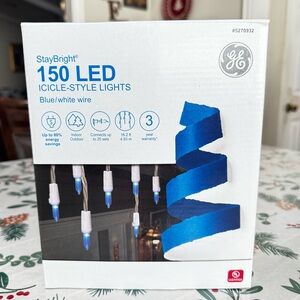 GE StayBright 150 LED Icicle-Style Lights Blue with White Wire